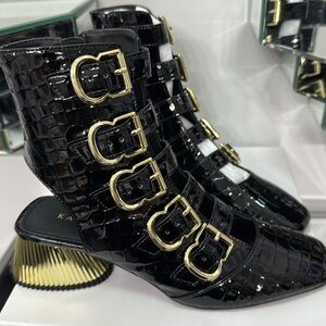 BNWT. Katy Perry Clara Buckle Bootie